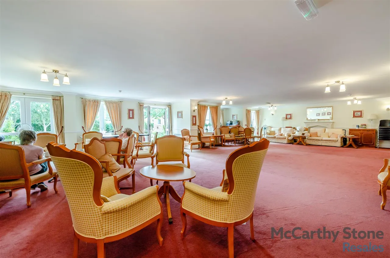 Buckingham Road, Brackley, NN13, photo 19