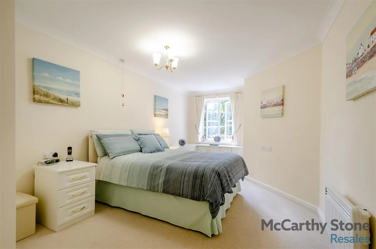 Buckingham Road, Brackley, NN13, photo 9
