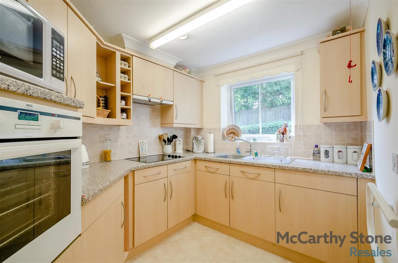 Buckingham Road, Brackley, NN13, photo 5