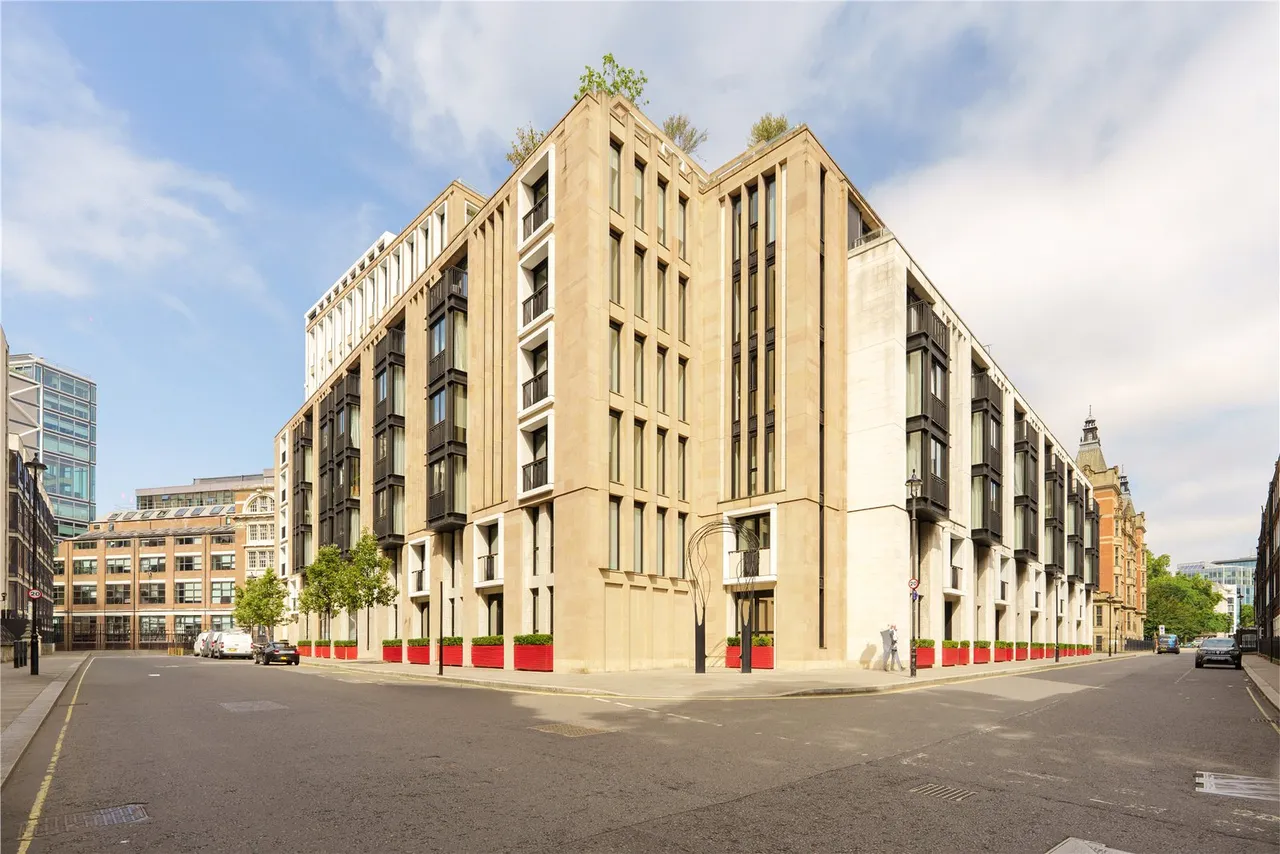 Lincoln Square, Strand, 18 Portugal Street, London, WC2A 2AT, photo 3