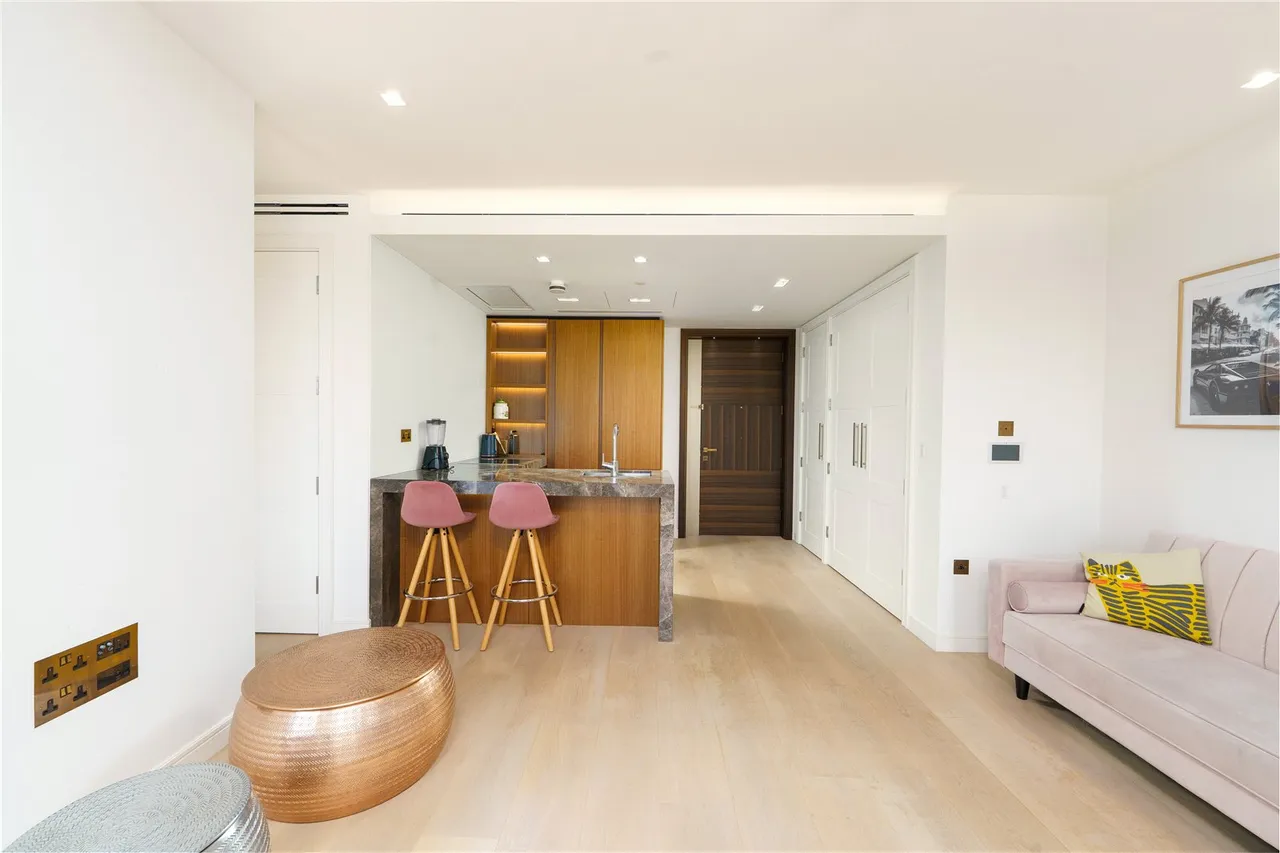 Lincoln Square, Strand, 18 Portugal Street, London, WC2A 2AT, photo 5
