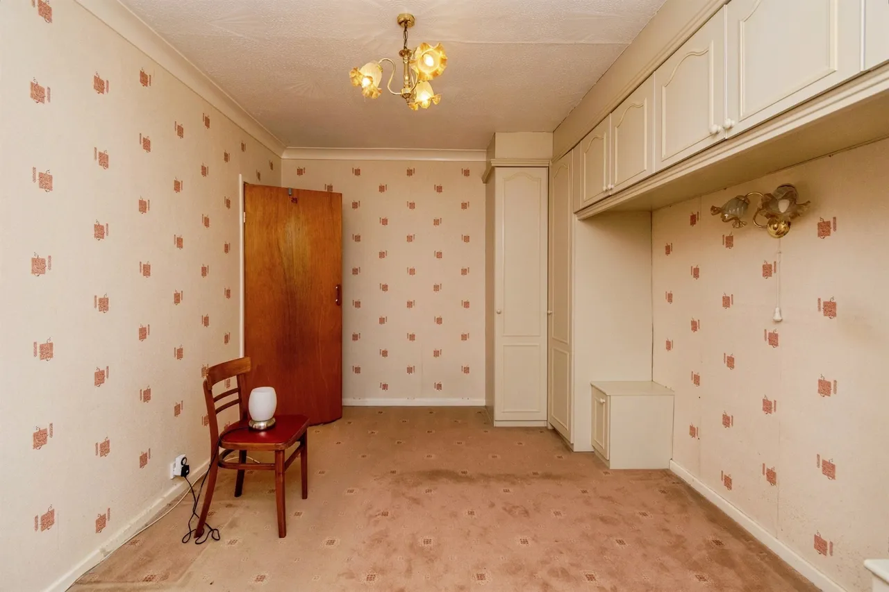 Georgina Avenue, Bilston, WV14, photo 14