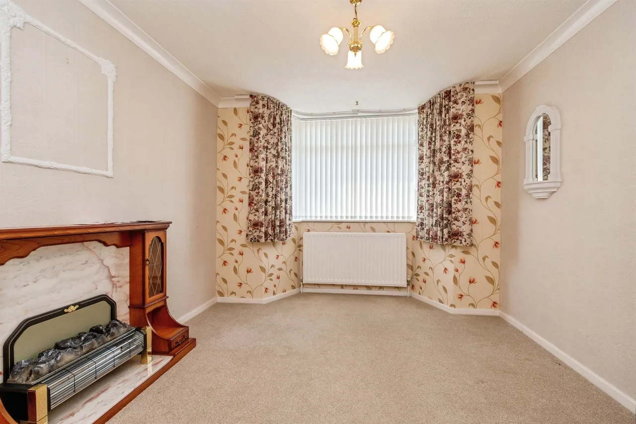 Georgina Avenue, Bilston, WV14, photo 4