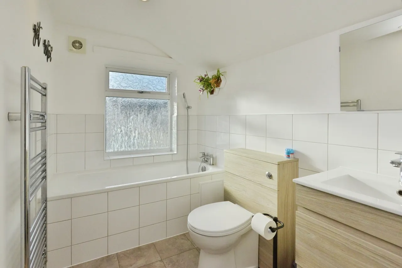 Buckingham Street, Wolverton, Milton Keynes, Buckinghamshire, MK12, photo 10