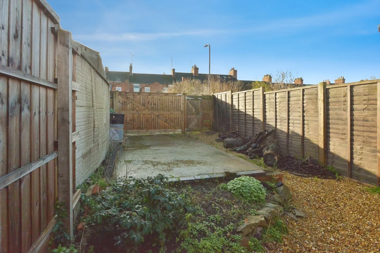 Buckingham Street, Wolverton, Milton Keynes, Buckinghamshire, MK12, photo 18
