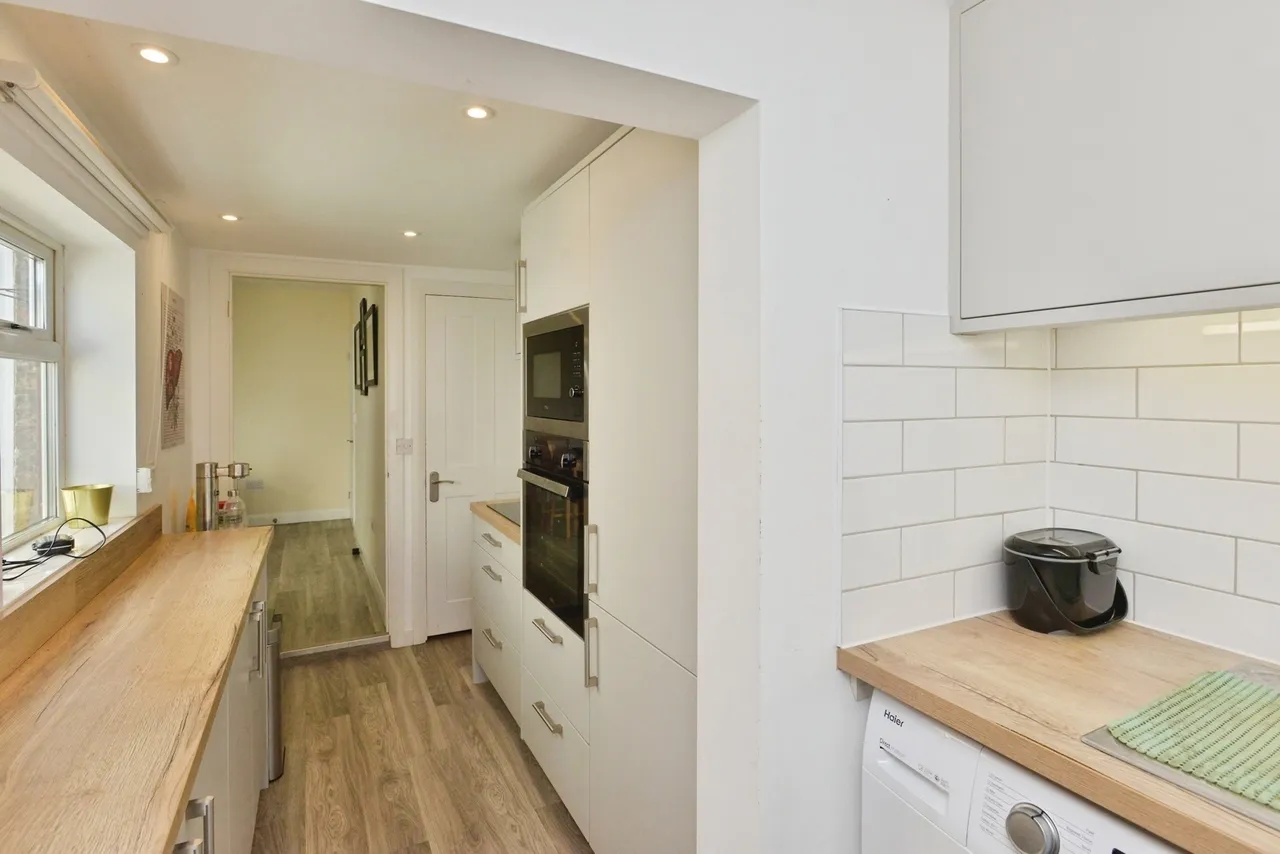 Buckingham Street, Wolverton, Milton Keynes, Buckinghamshire, MK12, photo 12