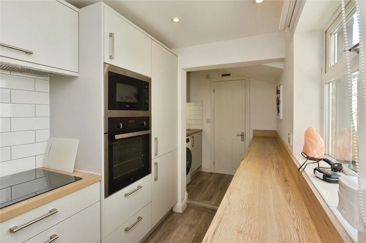 Buckingham Street, Wolverton, Milton Keynes, Buckinghamshire, MK12, photo 8