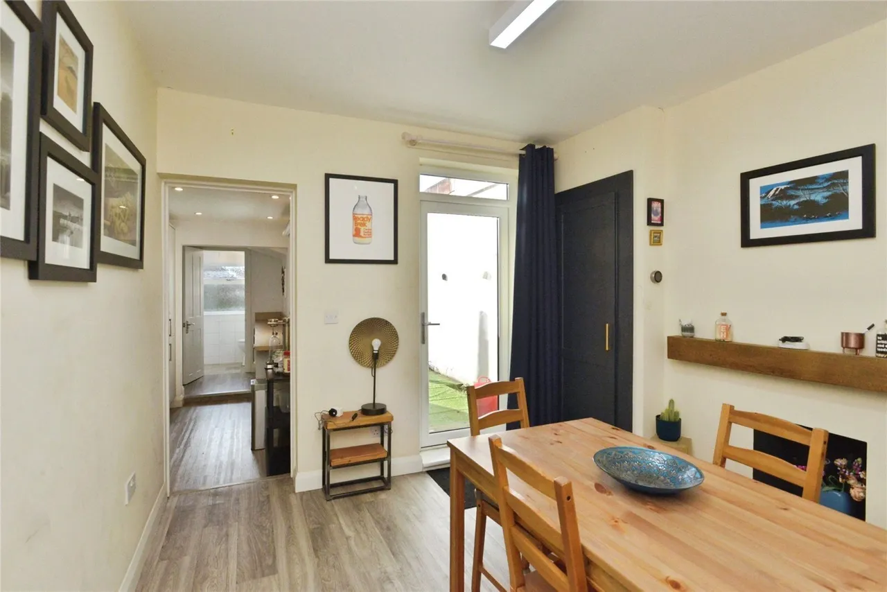 Buckingham Street, Wolverton, Milton Keynes, Buckinghamshire, MK12, photo 6