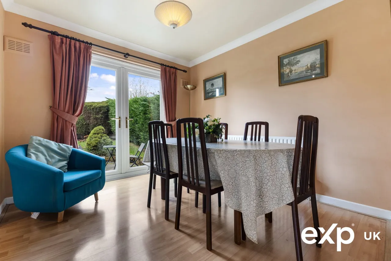 Tideswell Close, Ravenshead, photo 13
