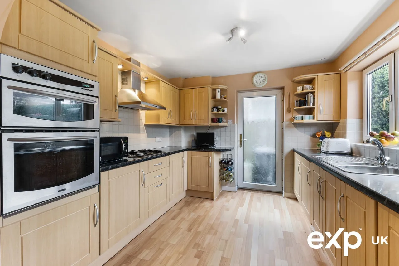 Tideswell Close, Ravenshead, photo 12