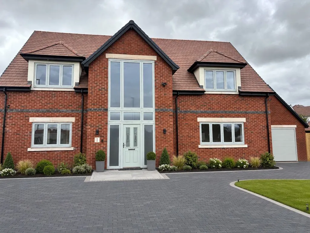 4 bed house for sale, Turnbull Road, Fradley, WS13