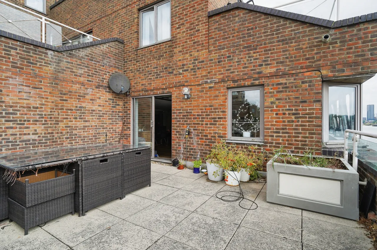 Cumberland Mills Square, London, E14, photo 15