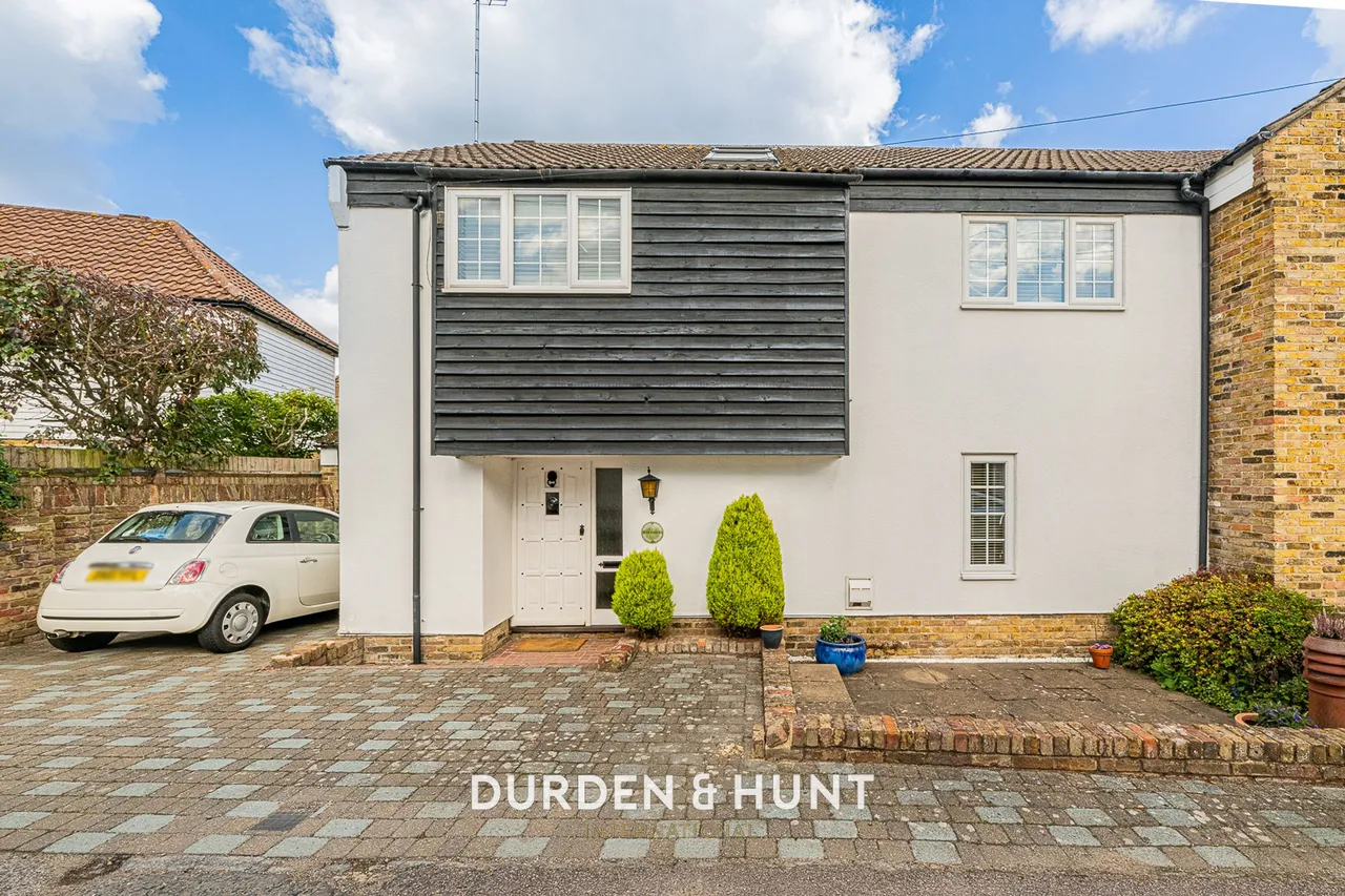 North End, Buckhurst Hill, IG9, photo 30