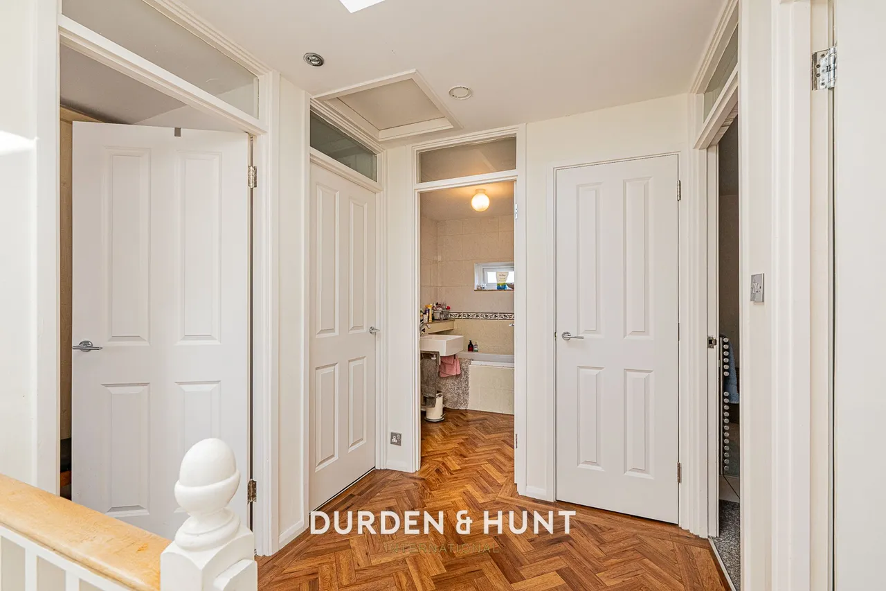 North End, Buckhurst Hill, IG9, photo 17