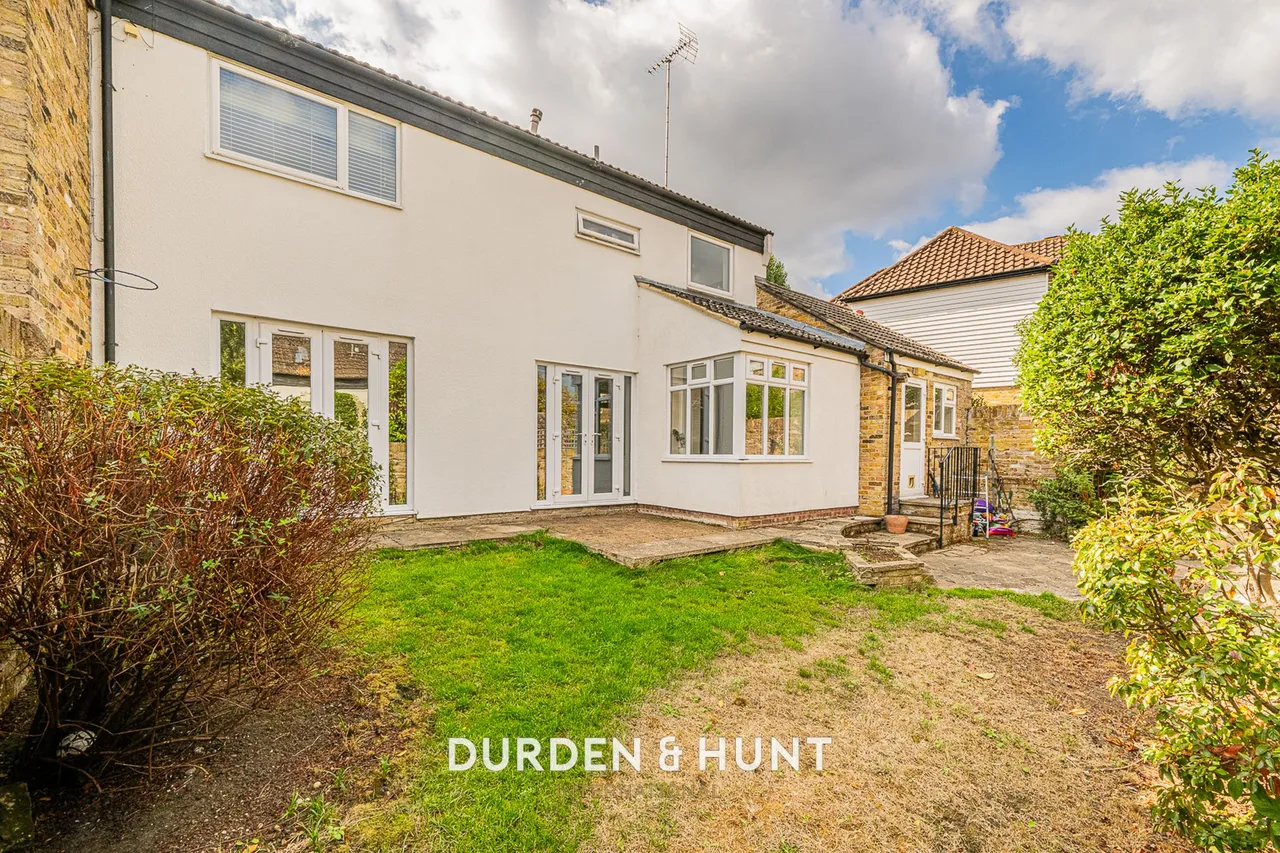 North End, Buckhurst Hill, IG9, photo 29