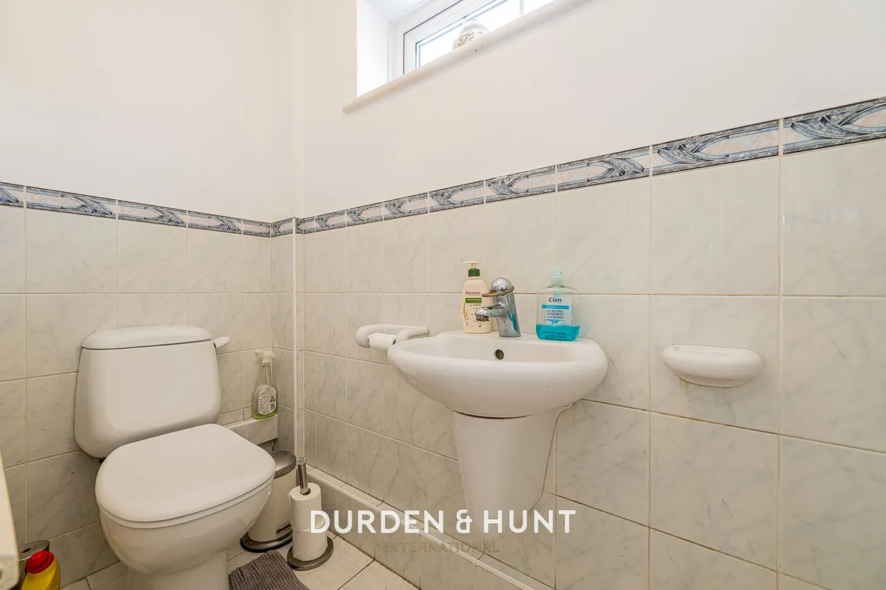 North End, Buckhurst Hill, IG9, photo 12