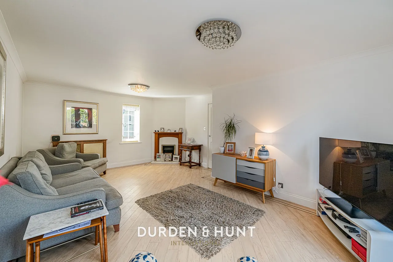 North End, Buckhurst Hill, IG9, photo 4
