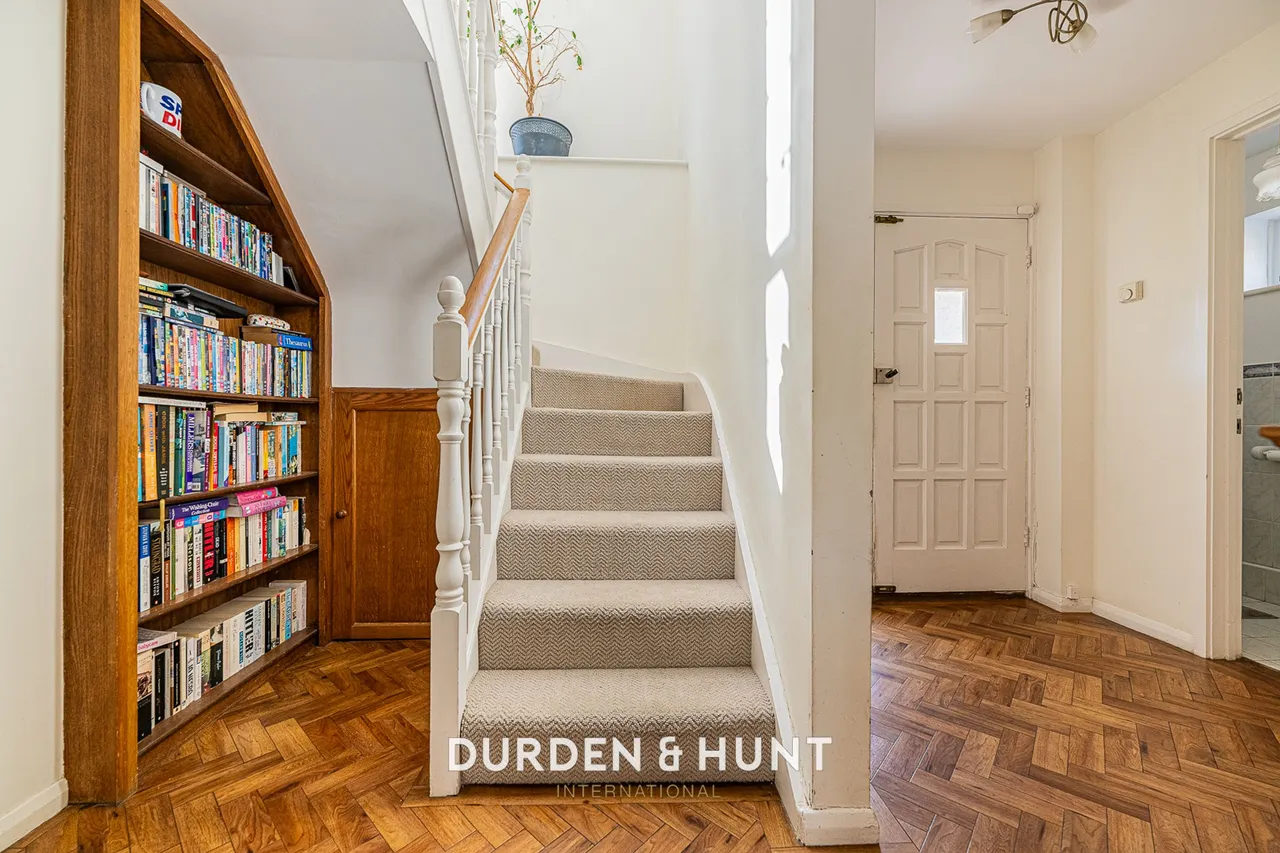 North End, Buckhurst Hill, IG9, photo 14
