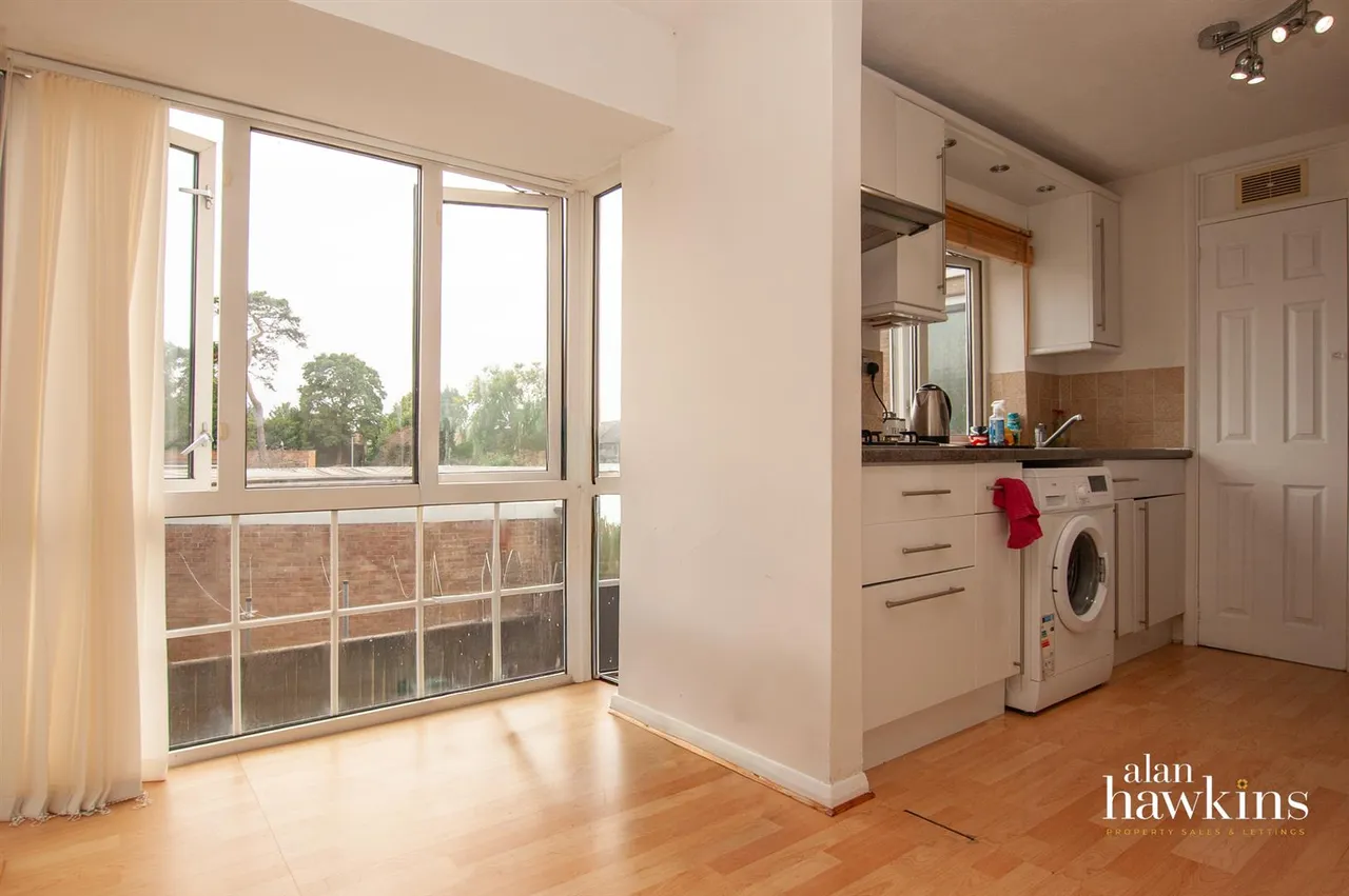 Lime Kiln, Royal Wootton Bassett, photo 5