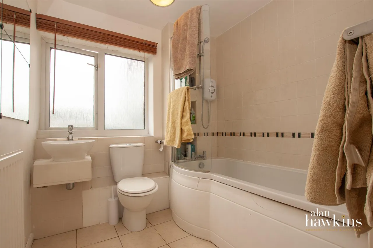 Lime Kiln, Royal Wootton Bassett, photo 8