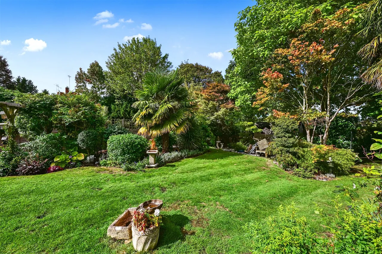 Plough Road, Yateley, Hampshire, GU46 7UW, photo 19