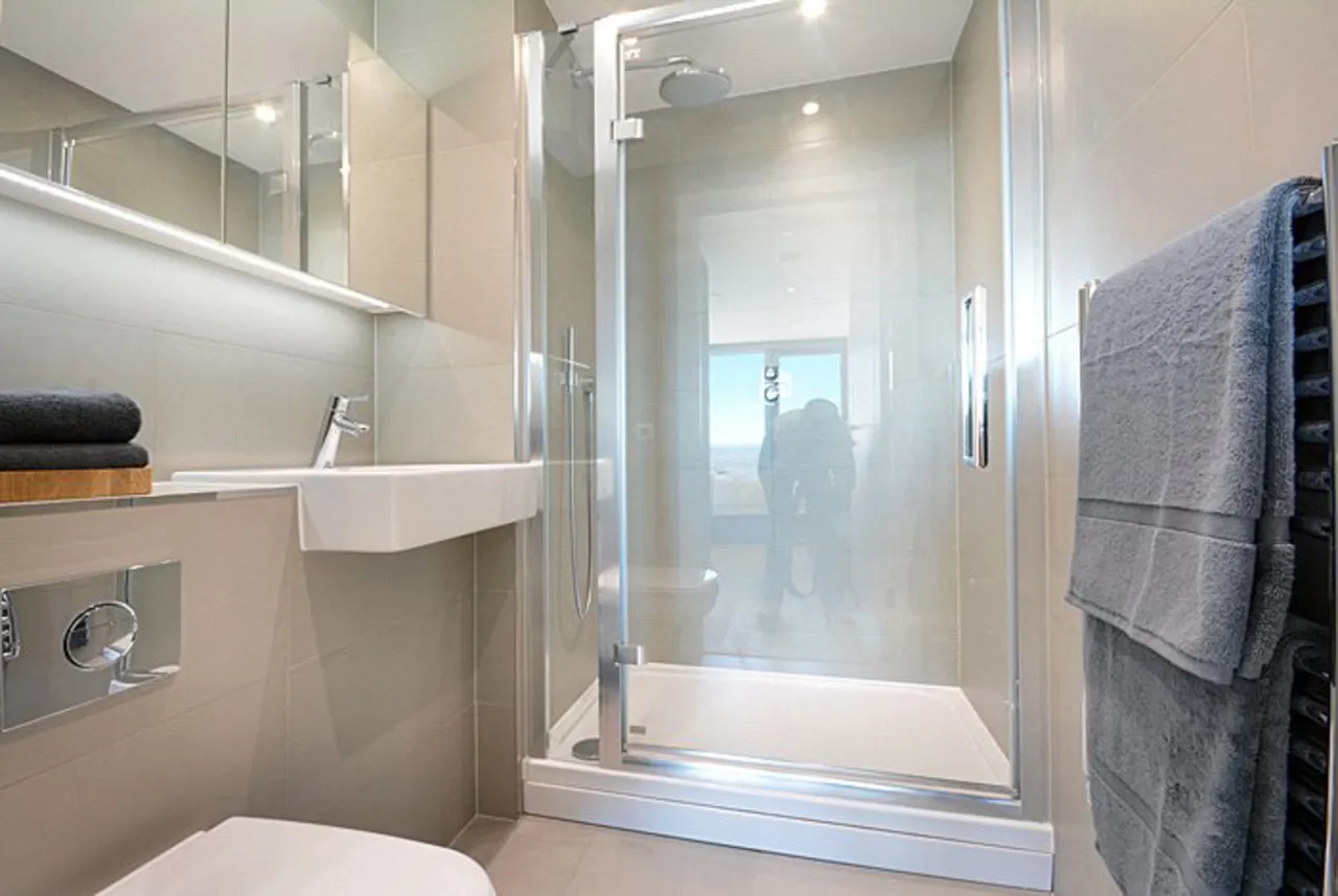 2 bed flat to rent — Apartment 3802, UNCLE Elephant & Castle, 9 Churchyard Row, London