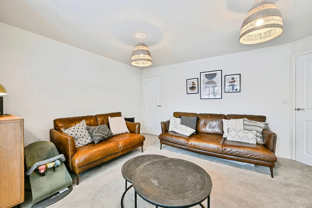 Lievesley Grove, Gedling, Nottingham, Nottinghamshire, NG4, photo 5
