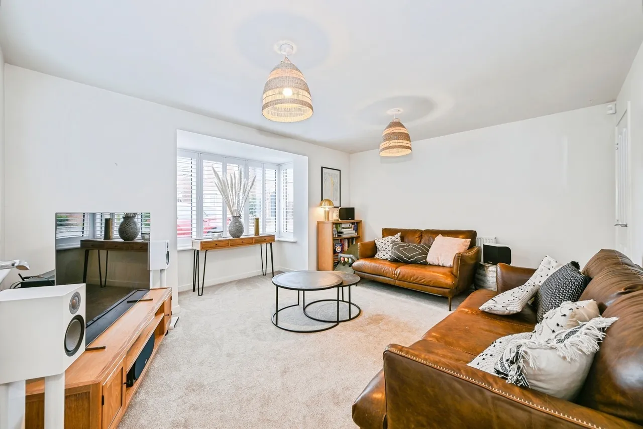 Lievesley Grove, Gedling, Nottingham, Nottinghamshire, NG4, photo 6
