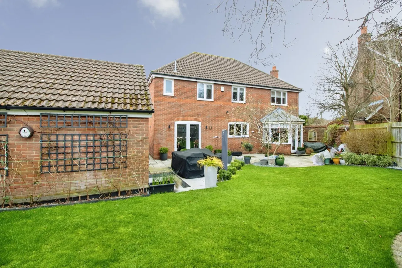 Ravel Close, Milton Keynes, MK7, photo 23