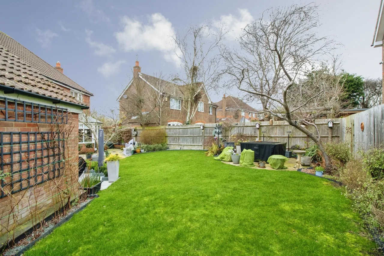 Ravel Close, Milton Keynes, MK7, photo 30