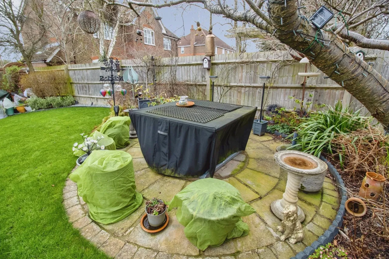 Ravel Close, Milton Keynes, MK7, photo 24