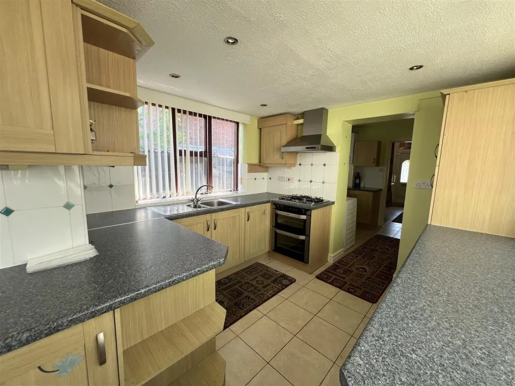 School Road, Meadowbank, CW7, photo 12