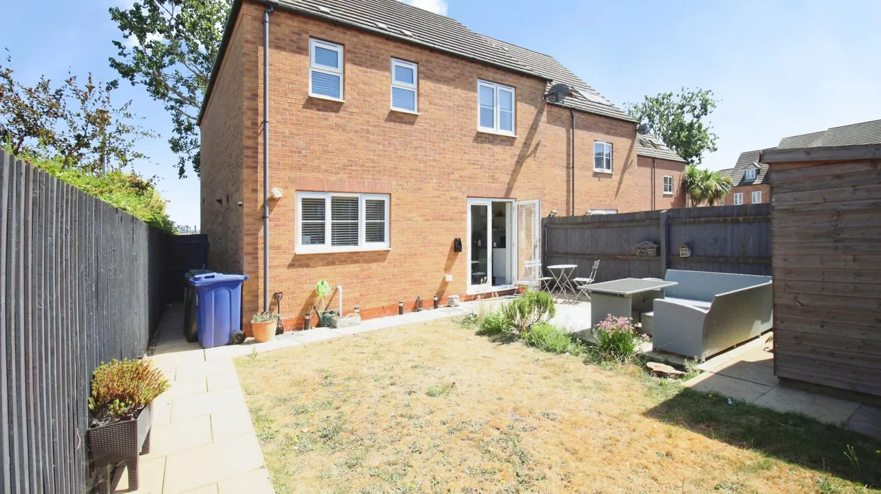 Robert Pearson Mews, Grimsby, DN32, photo 17