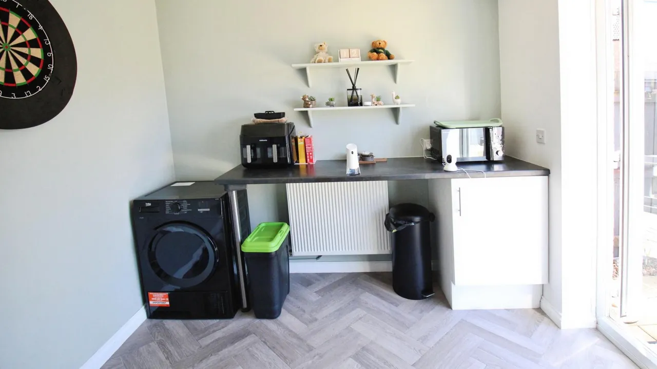 Robert Pearson Mews, Grimsby, DN32, photo 14