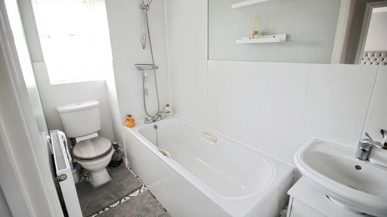 Robert Pearson Mews, Grimsby, DN32, photo 9