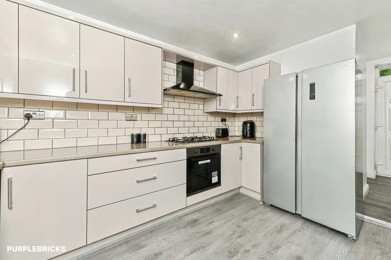 School Grove, Dewsbury, WF13, photo 9