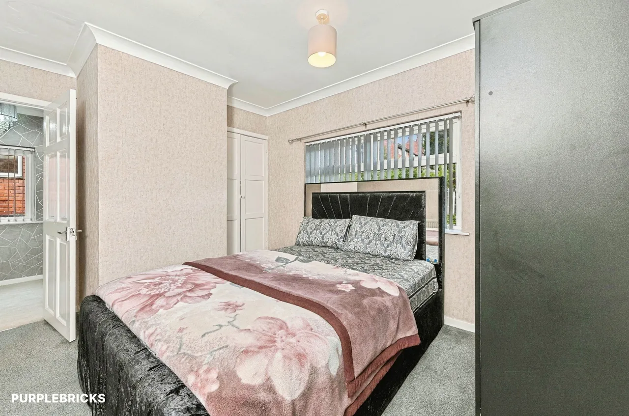 School Grove, Dewsbury, WF13, photo 14