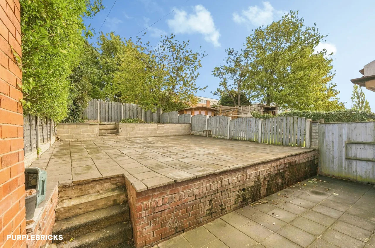 School Grove, Dewsbury, WF13, photo 17