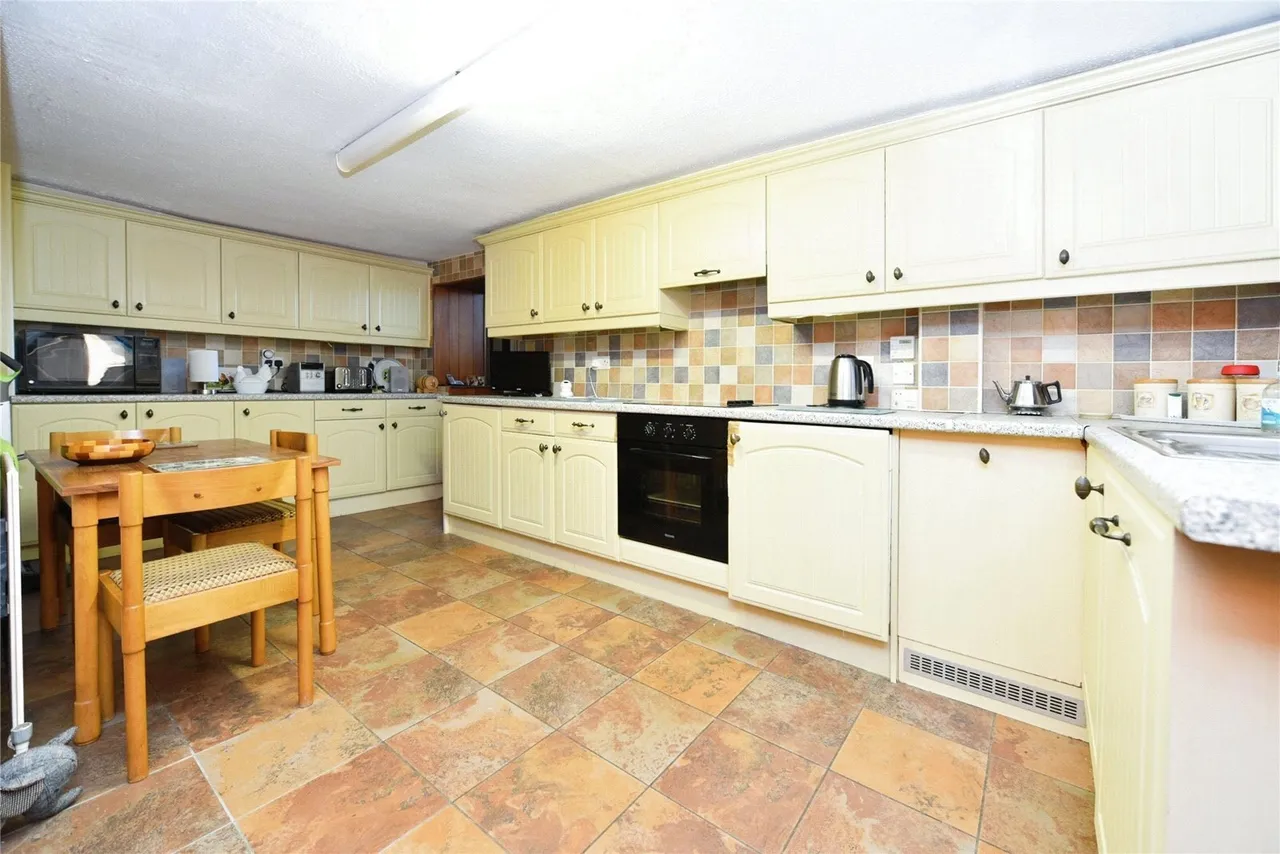 Wentworth Road, Thorpe Hesley, Rotherham, South Yorkshire, S61, photo 26
