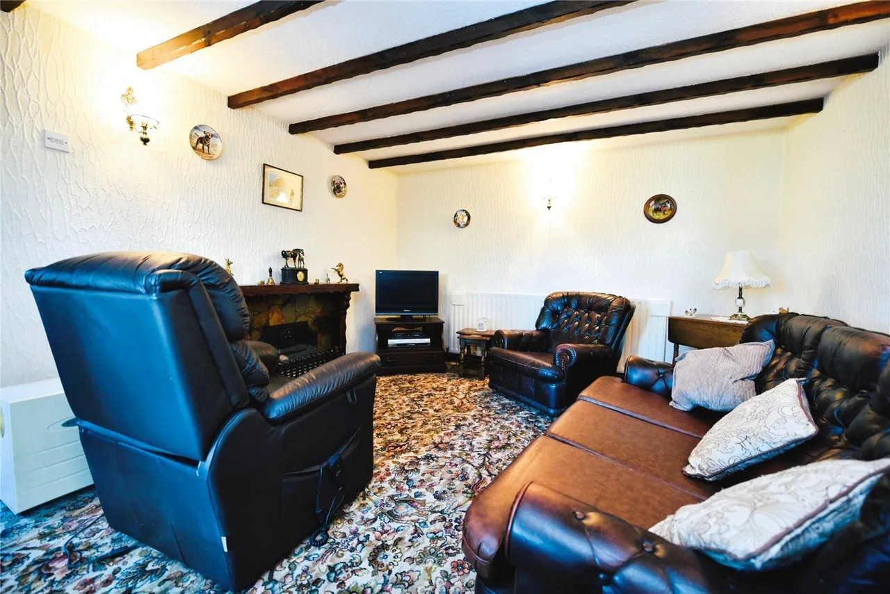 Wentworth Road, Thorpe Hesley, Rotherham, South Yorkshire, S61, photo 16