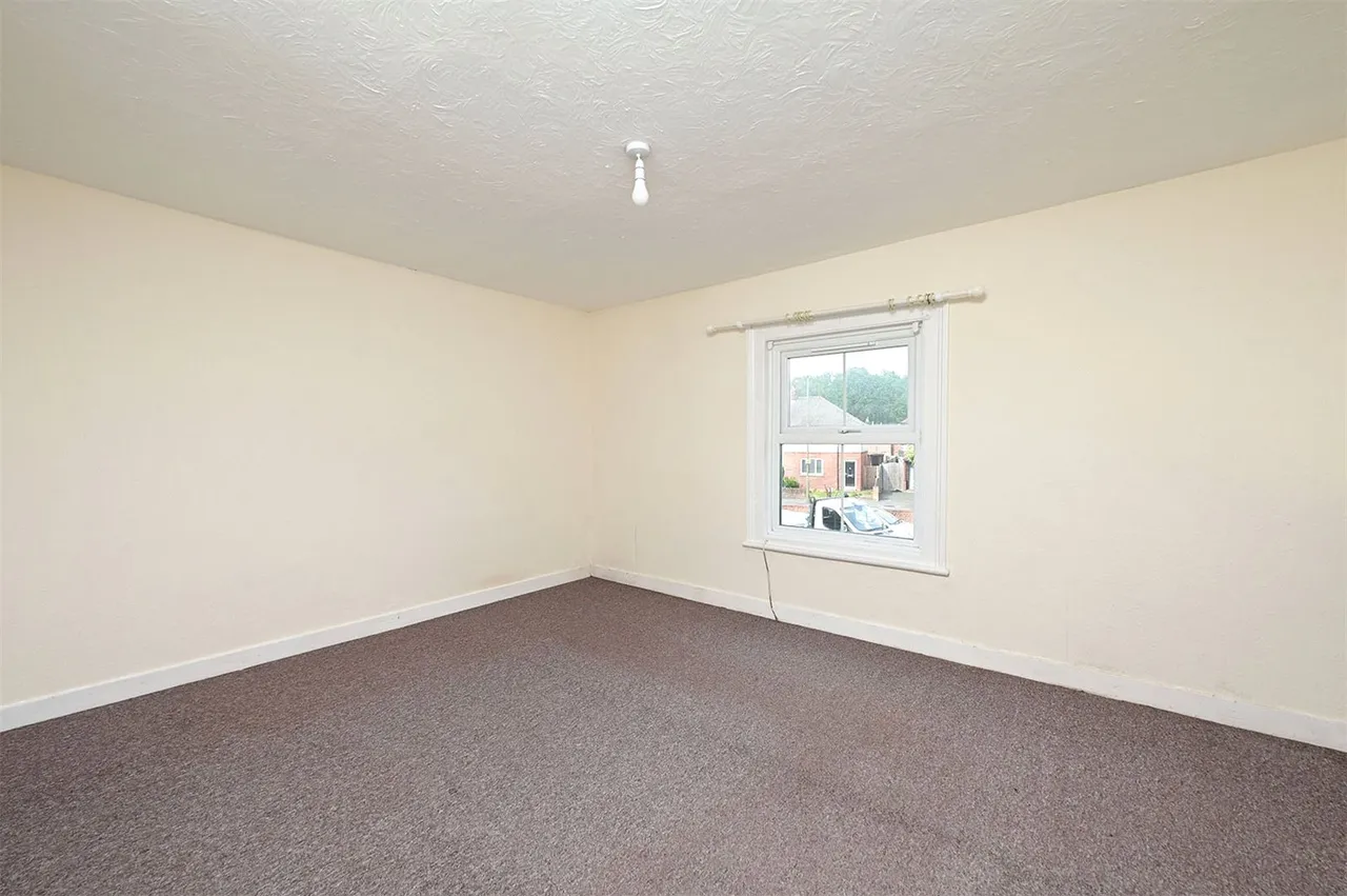 Mytchett Road, Mytchett, Camberley, Surrey, GU16 6EZ, photo 8