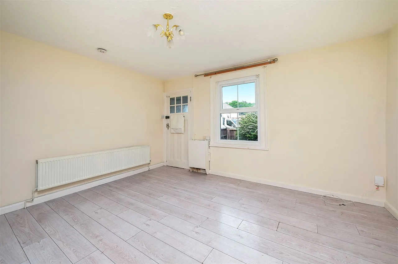 Mytchett Road, Mytchett, Camberley, Surrey, GU16 6EZ, photo 5