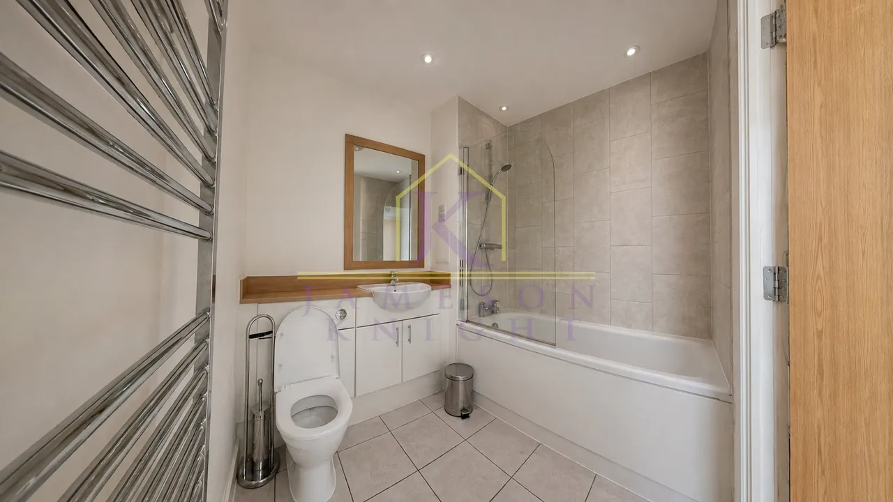 Agnes George Walk, London, E16, photo 5