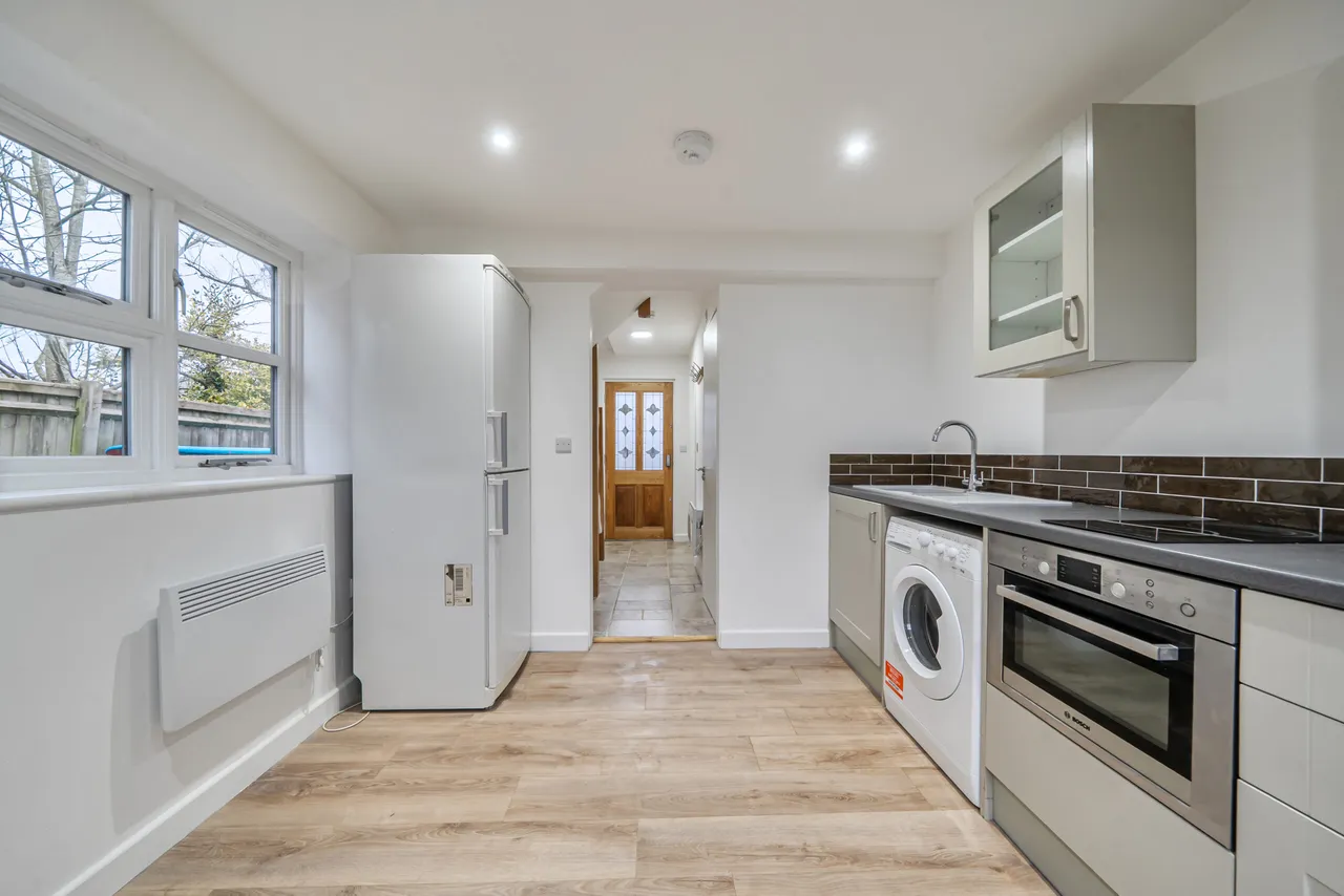 Hewshott Lane, Liphook, GU30, photo 3