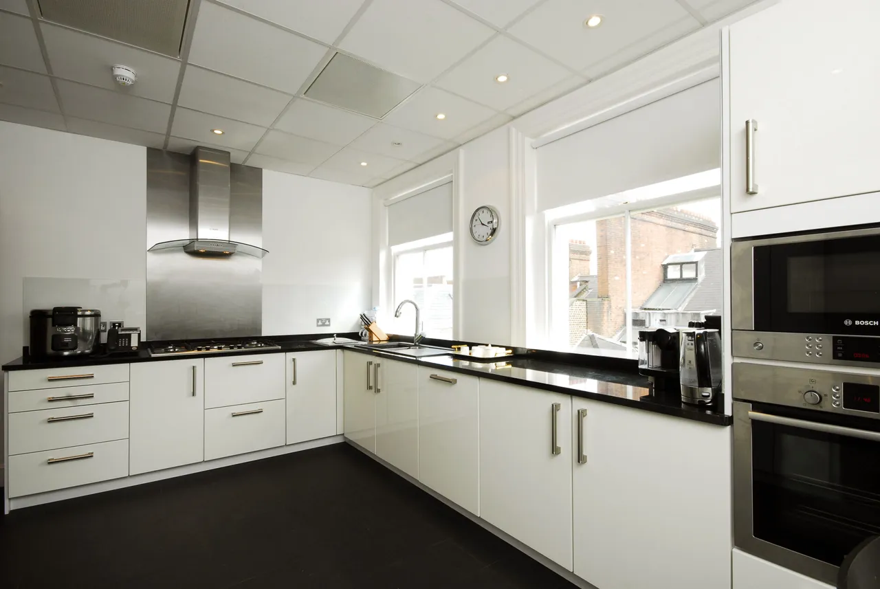 10 Cumberland House, Kensington Road, London, photo 2