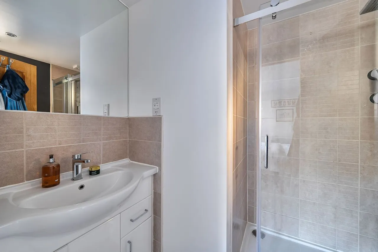 South Parade, Frome, BA11, photo 21