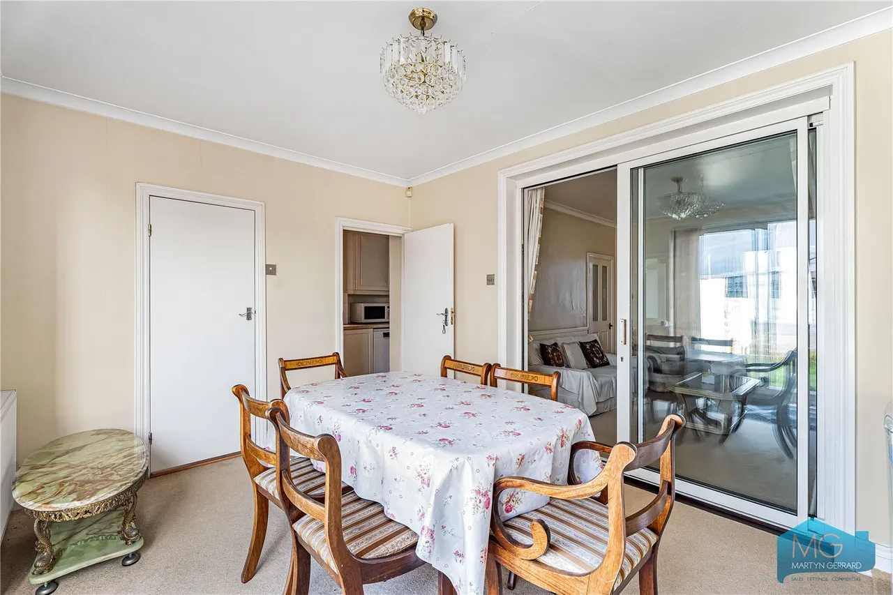 Devonshire Road, London, NW7, photo 6