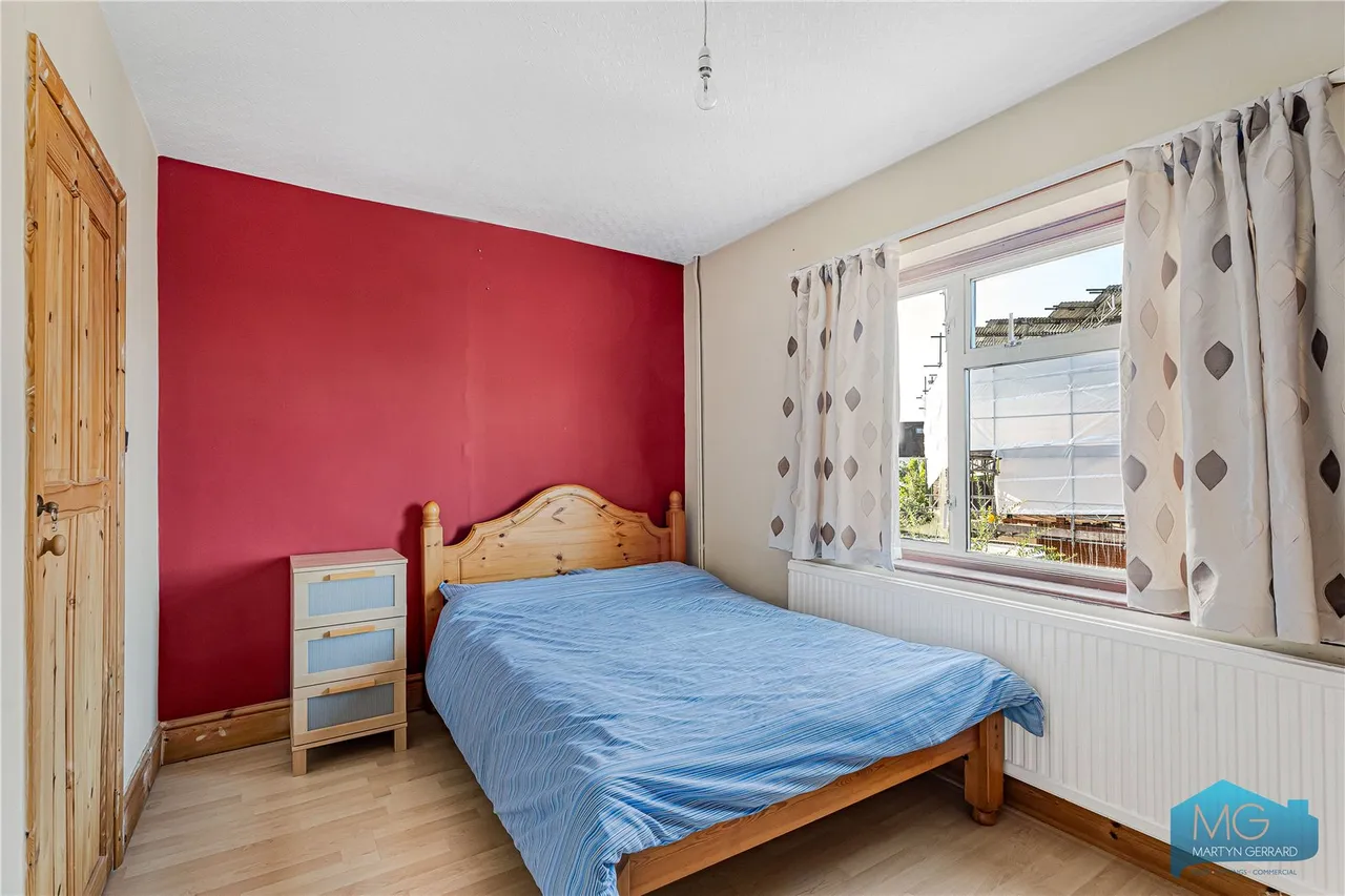 Devonshire Road, London, NW7, photo 10