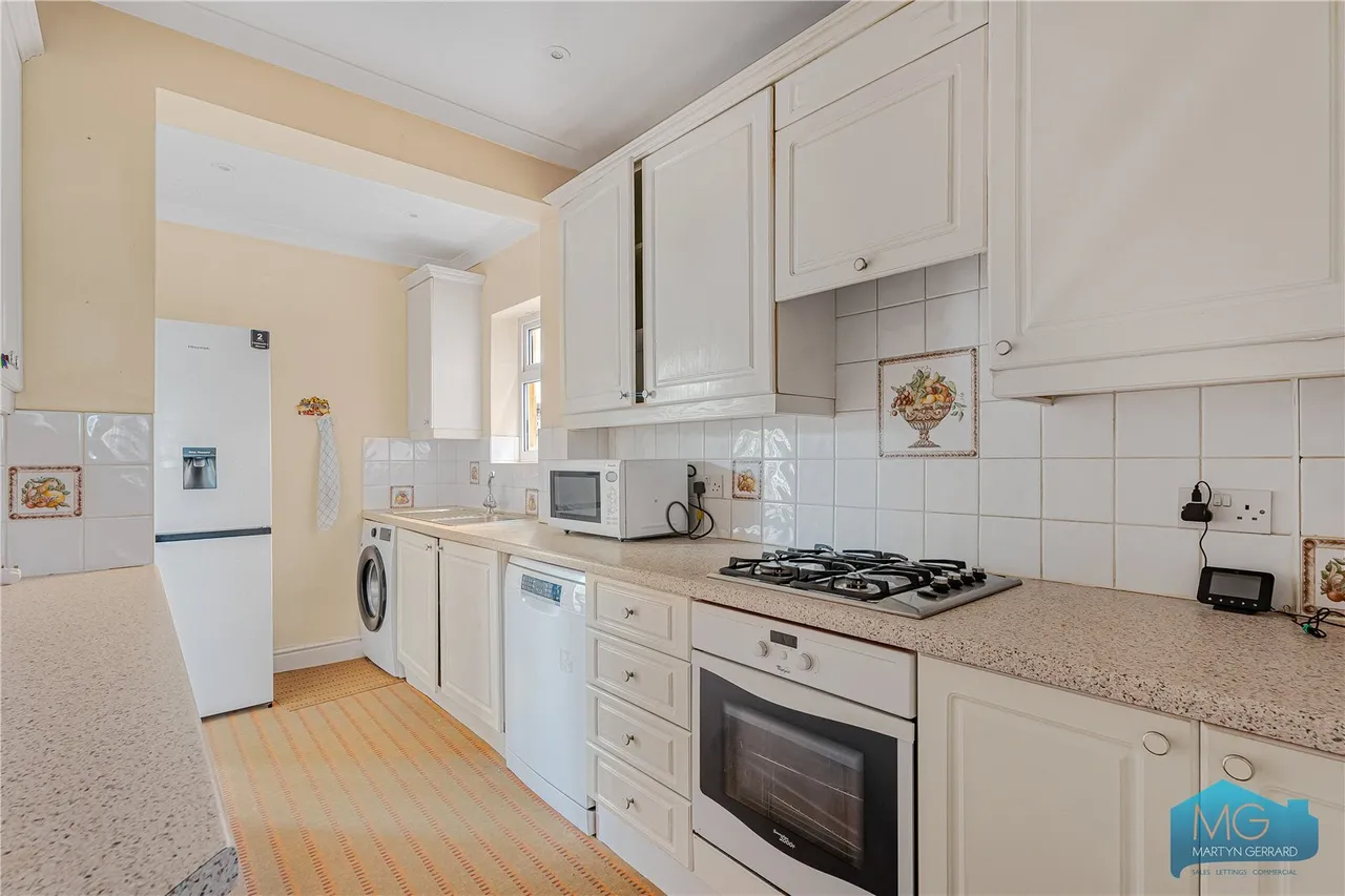 Devonshire Road, London, NW7, photo 7