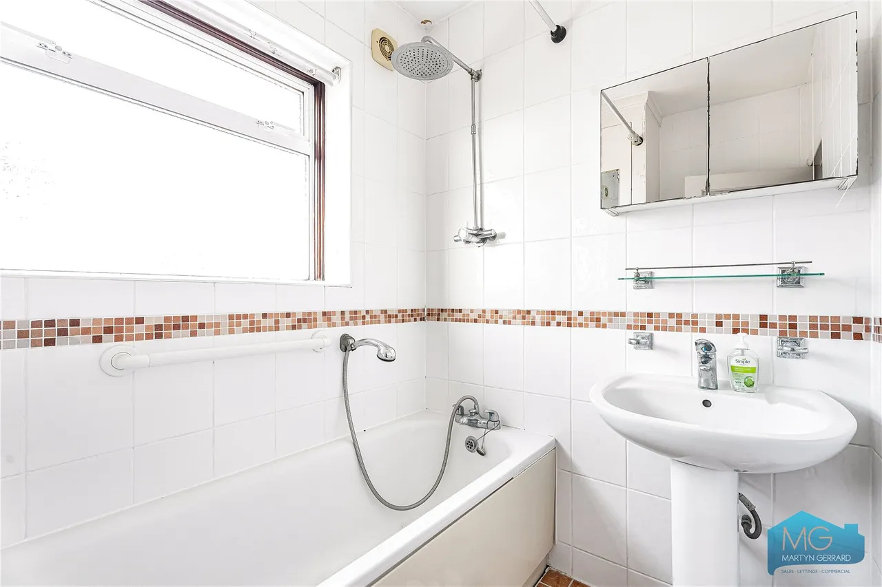 Devonshire Road, London, NW7, photo 16